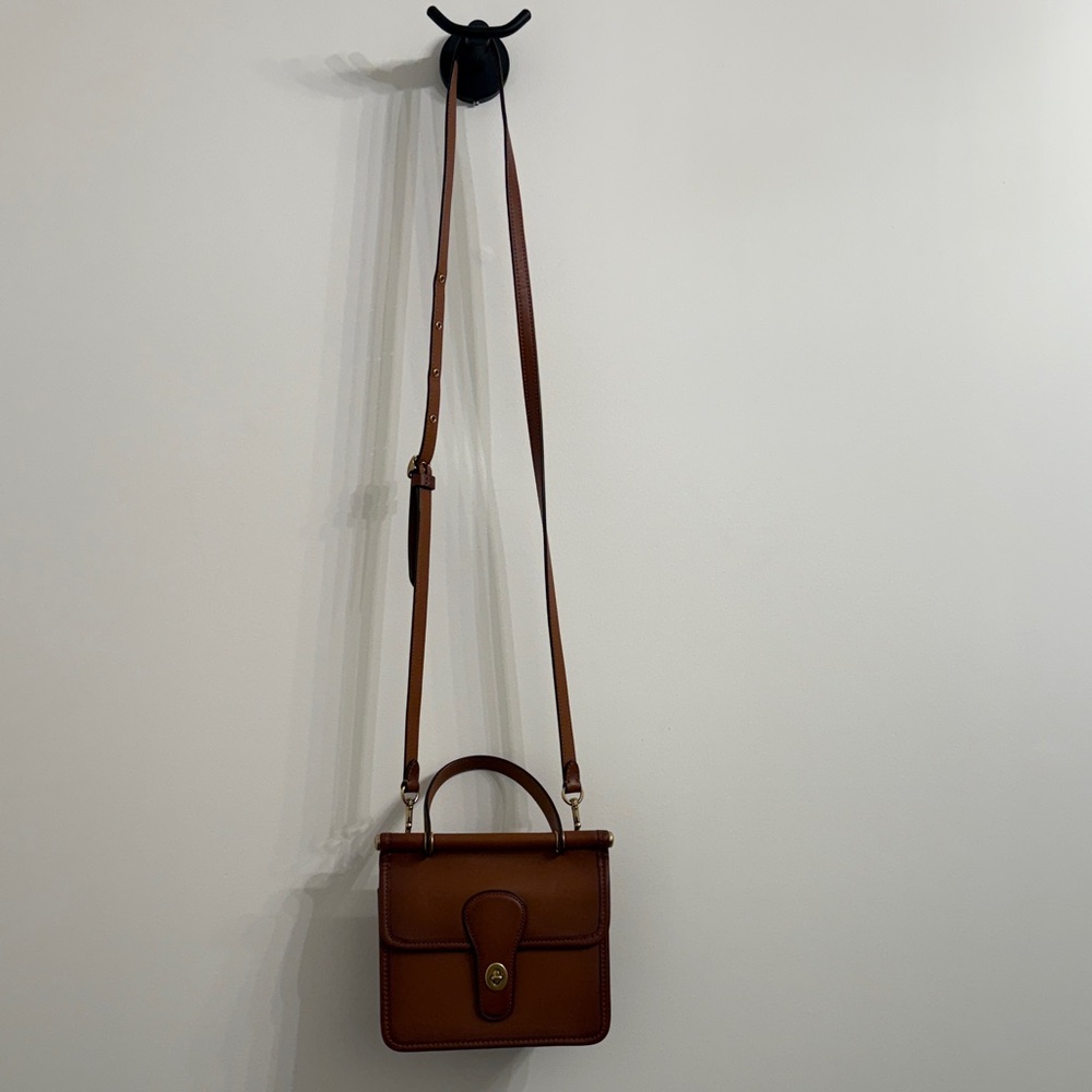 GUC Coach crossbody purse - Picture 1 of 6